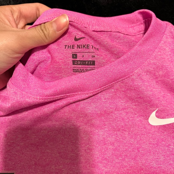 Nike Pink Shirt - Picture 2 of 2